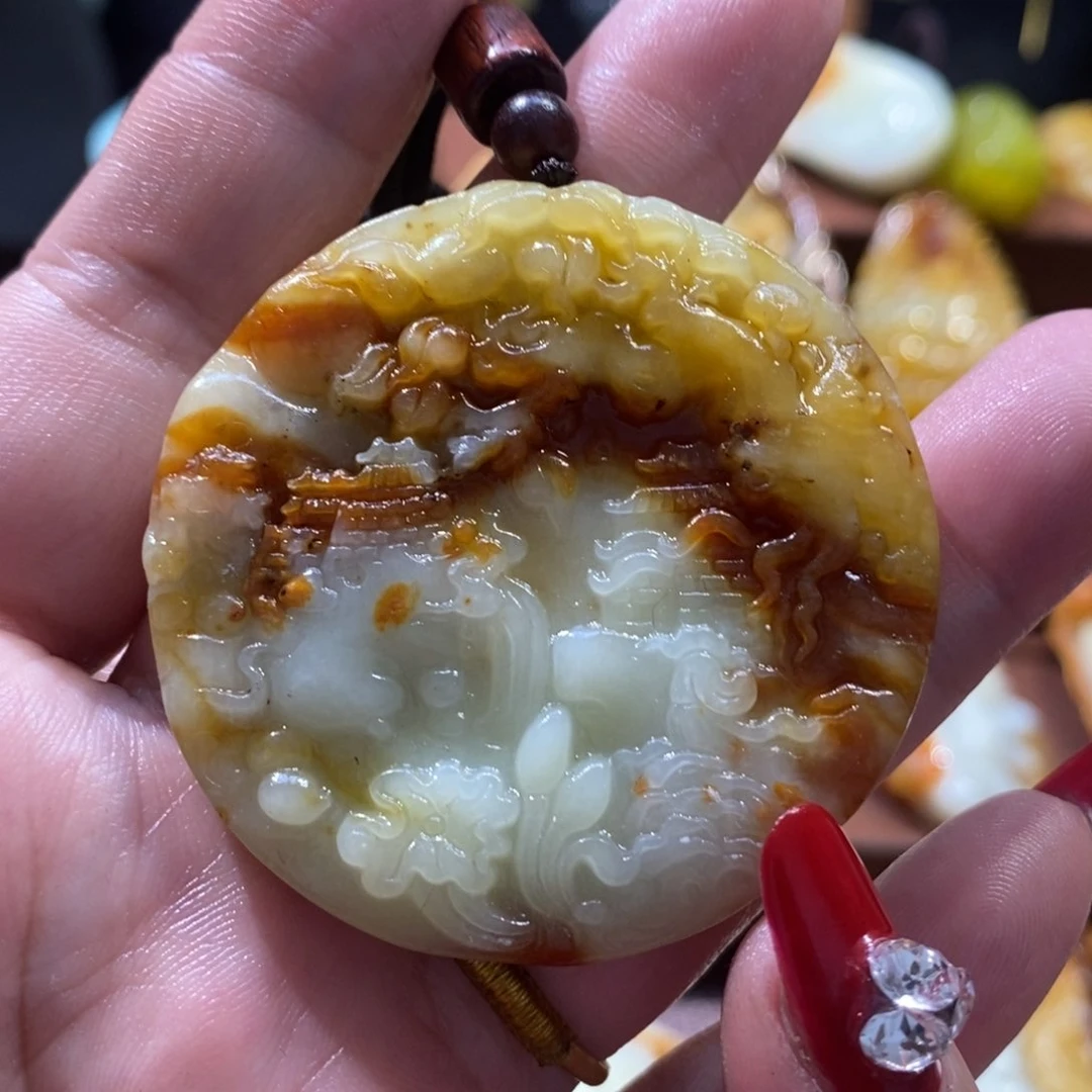 蛇纹石玉颈饰未镶嵌