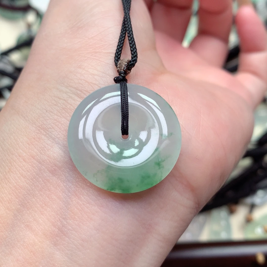 翡翠未镶嵌颈饰扣子