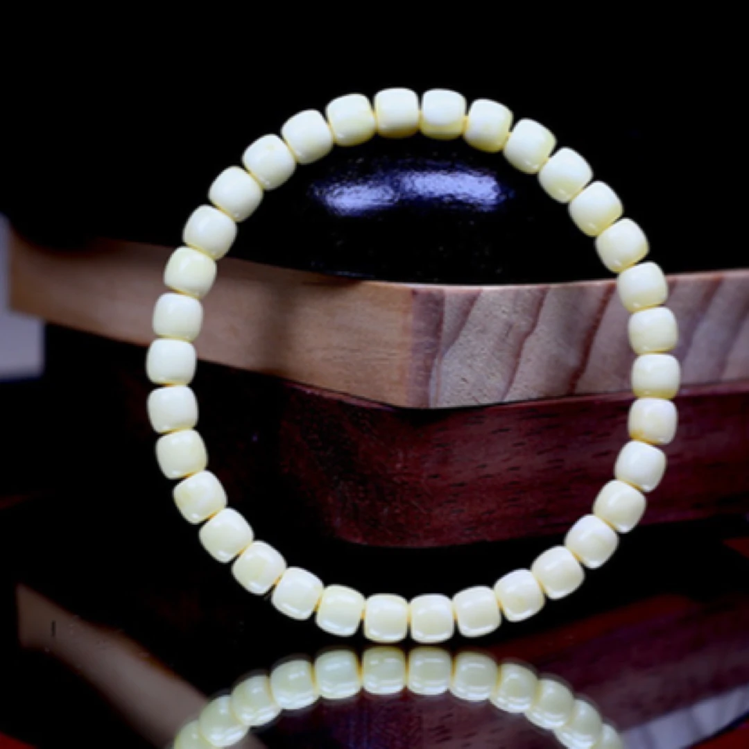 6*5.4mm俄料白蜜老型手串，4.8克，醇蜡无纹，完美归圆，后期走奶酪色