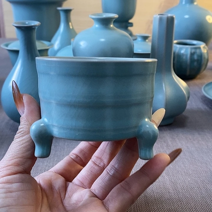 瓷片一级三足遵一一一一