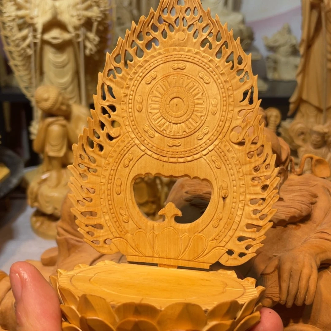 卫***哥黄杨木底座加手工背屏