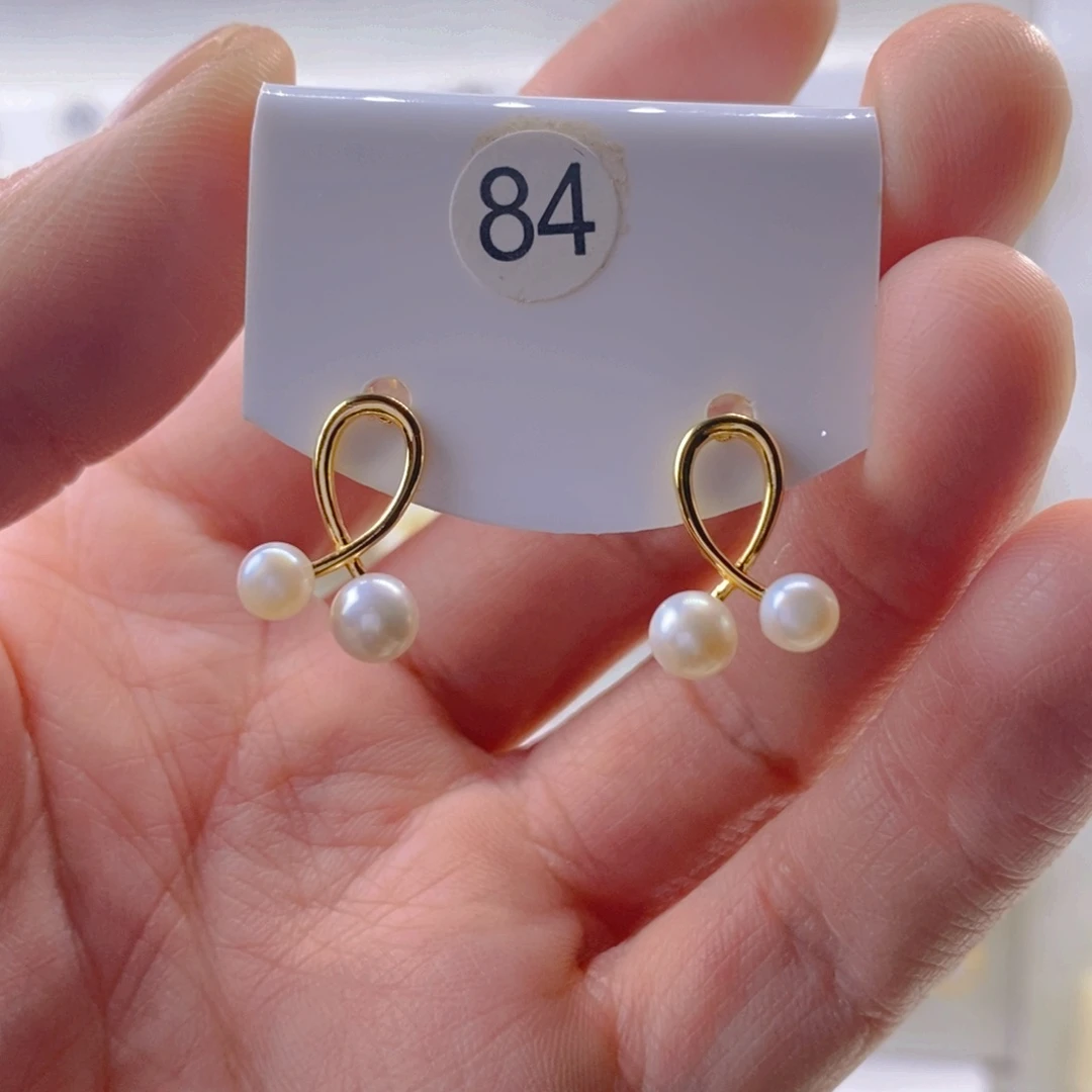 淡水珍珠耳饰未镶嵌