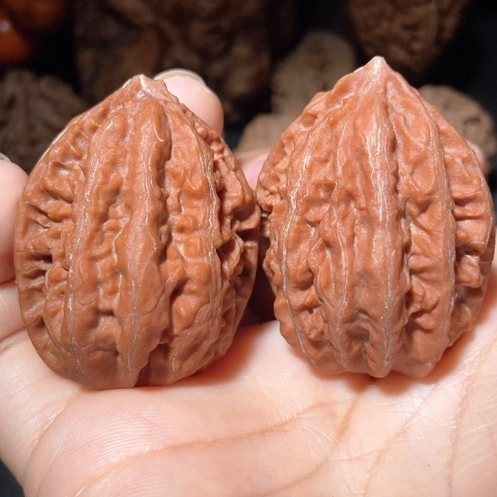 文玩核桃把件东北楸子小雪68