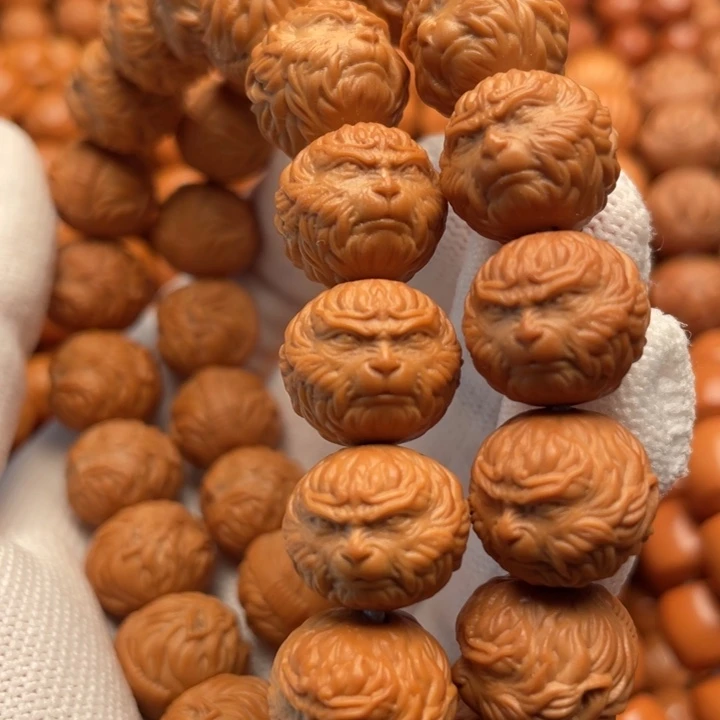 猴头核桃吊坠帝*天斗战胜佛