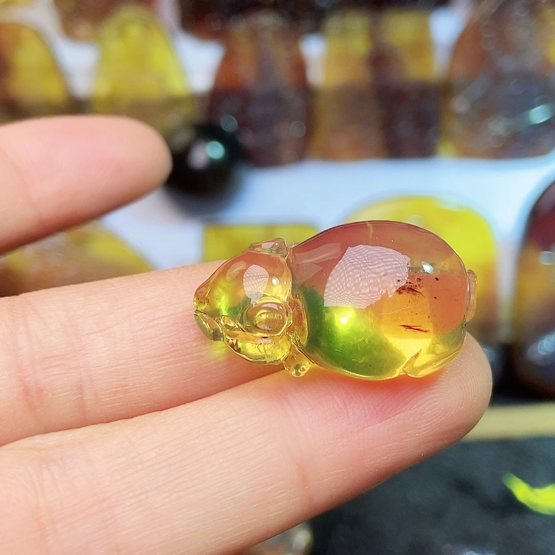 琥珀颈饰未镶嵌鼠