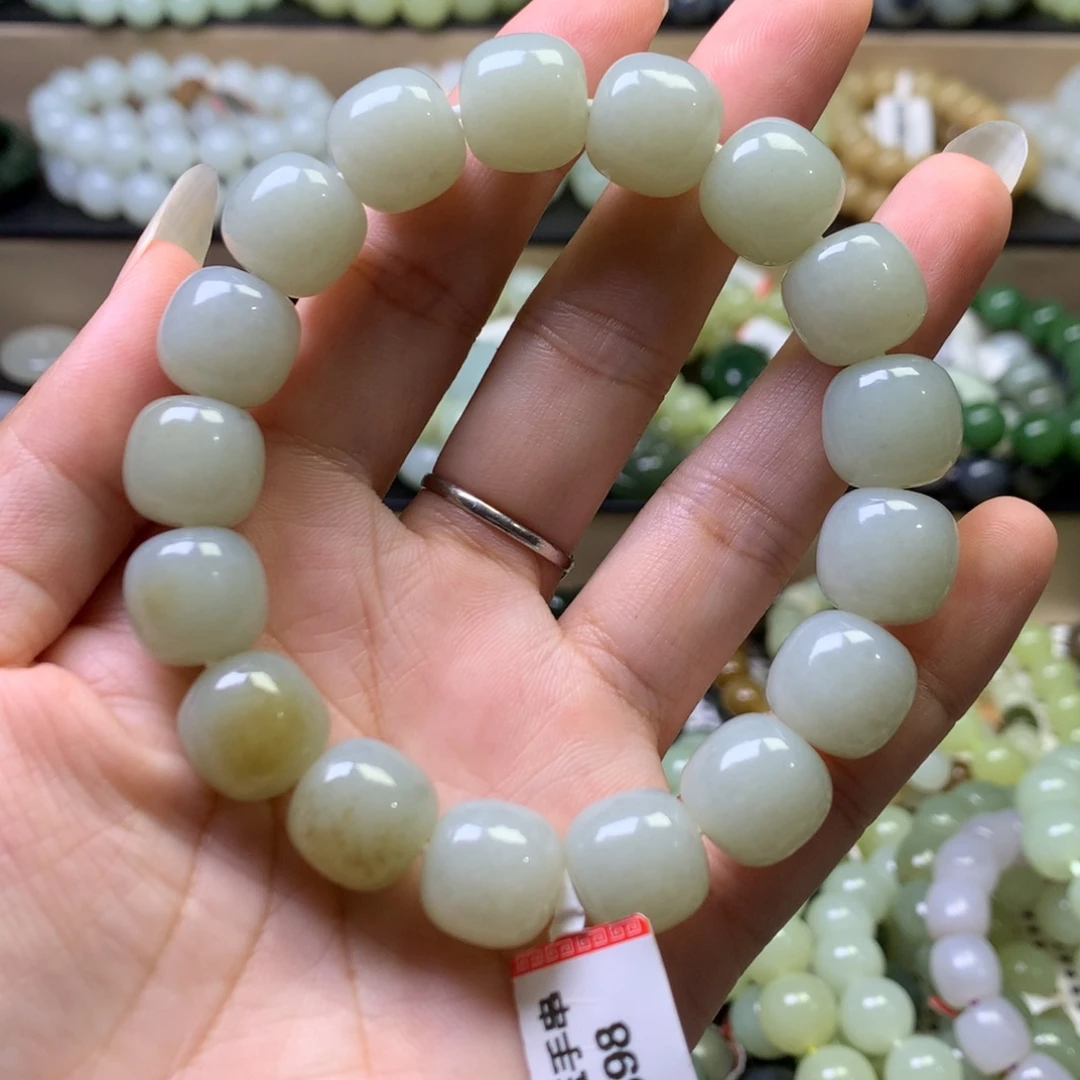 和田玉未镶嵌手链