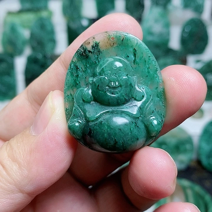 未镶嵌独山玉颈饰