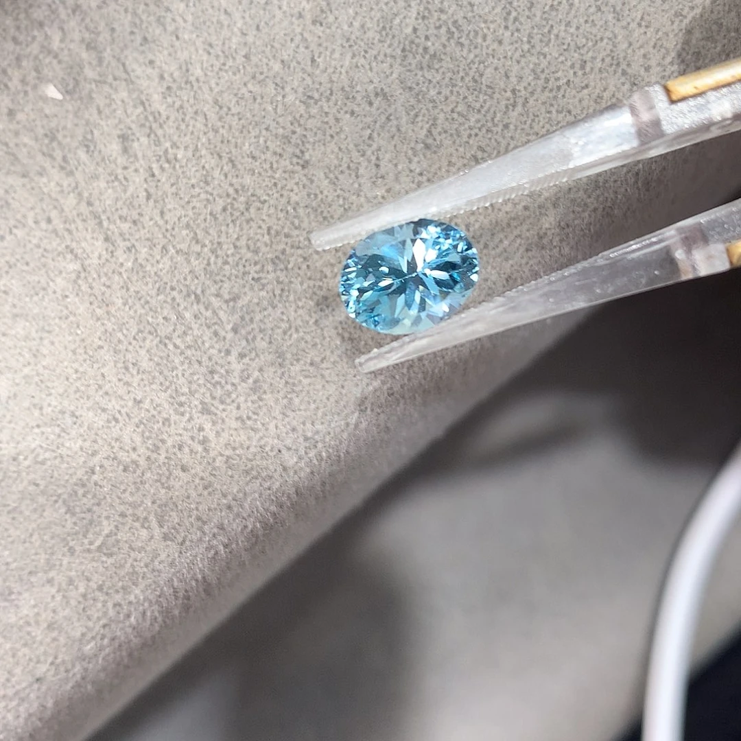 海蓝宝石裸石1.85克拉圣玛利亚