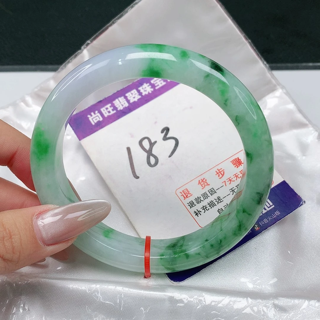 翡翠手镯未镶嵌翡翠12