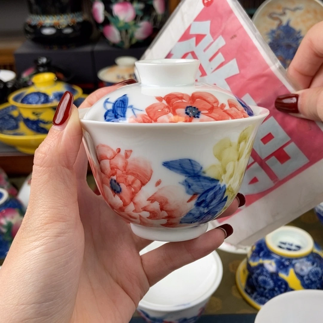 陶瓷艺术家的作品是一种非常感谢