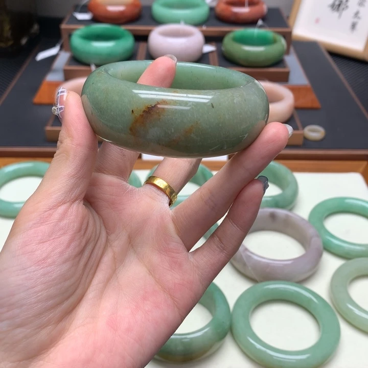 凤***花石英质玉（非洲翠）未镶嵌舍