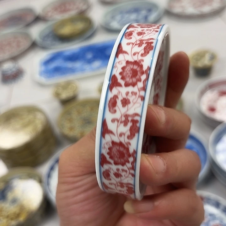 瓷片全红缠枝莲杯垫景德镇