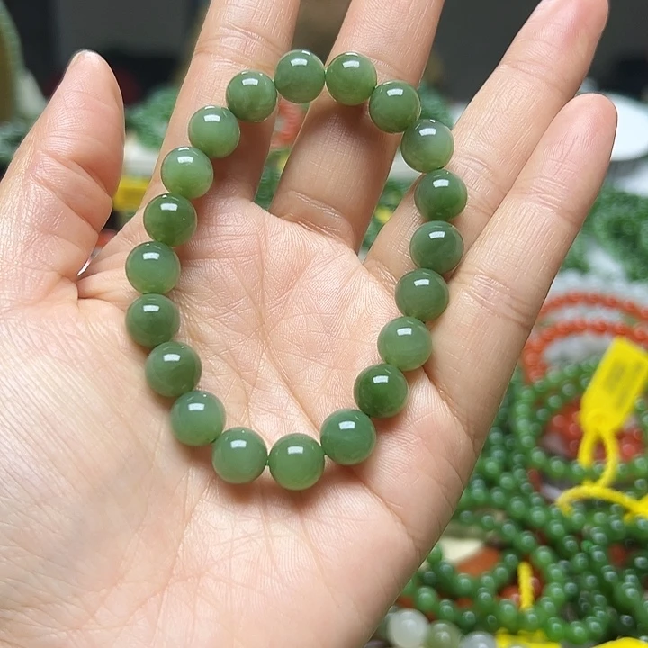 和田玉（碧玉）未镶嵌手链