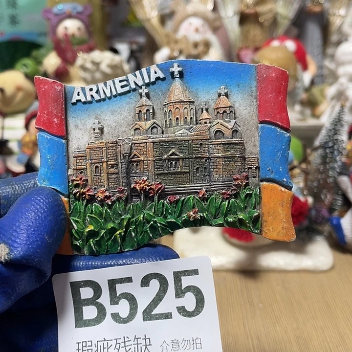 L***n摆件孤品老货微瑕瓷