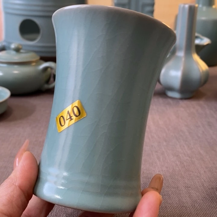 瓷片束腰杯一一一一一一一暇