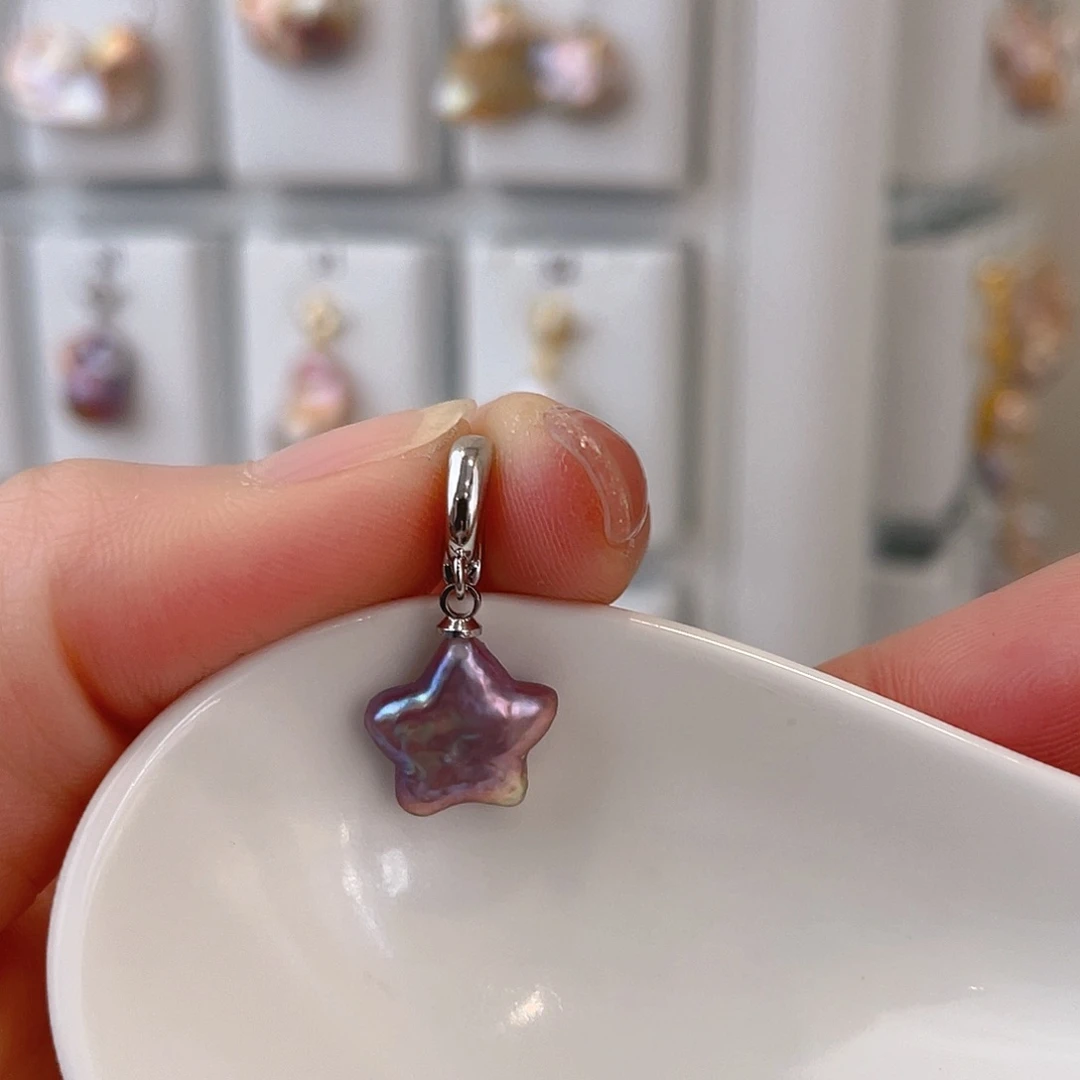 淡水珍珠颈饰银S925镶嵌莓****?