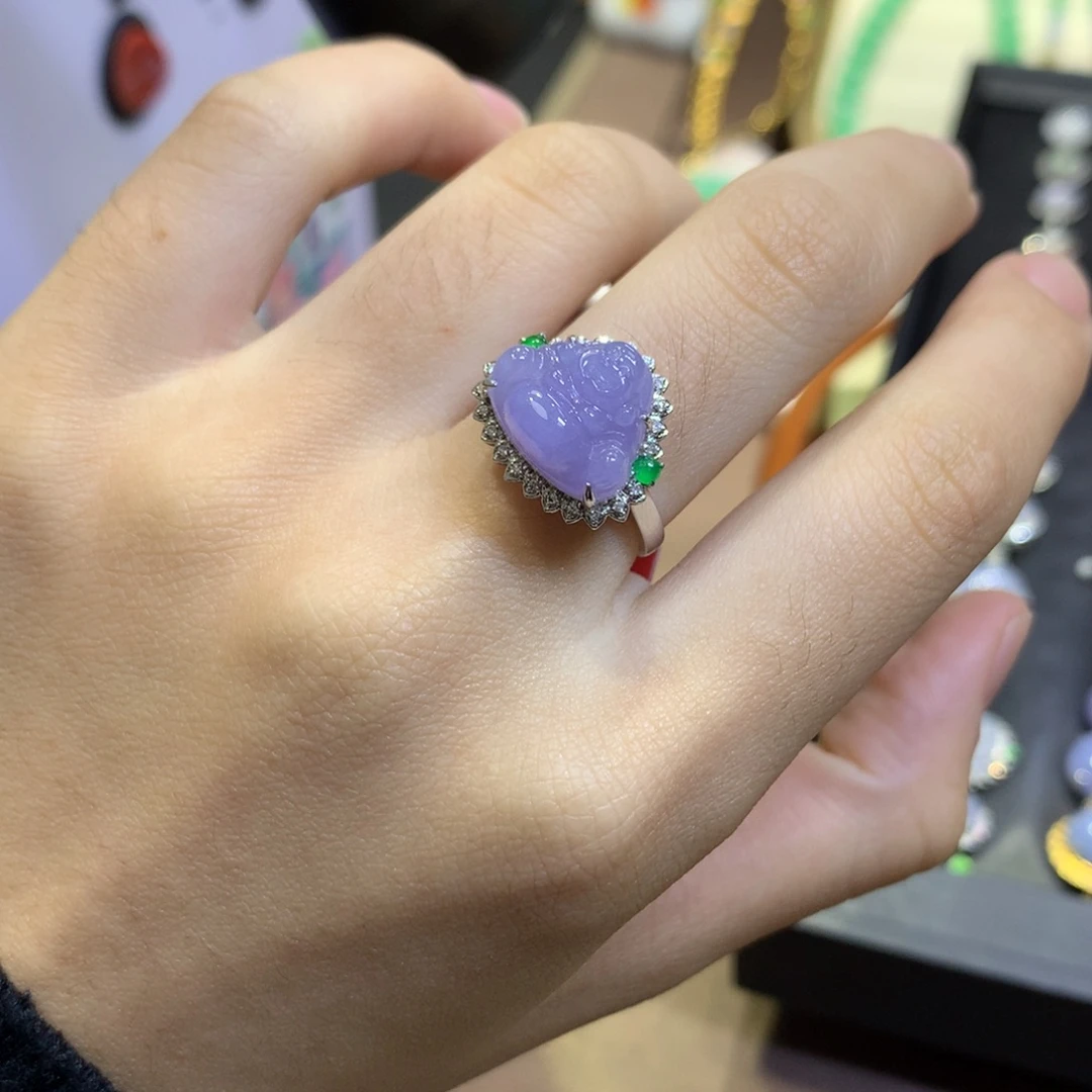 翡翠18K金镶嵌颈饰翡翠