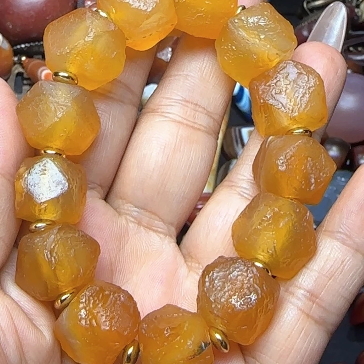 玛瑙/玉髓颈饰未镶嵌