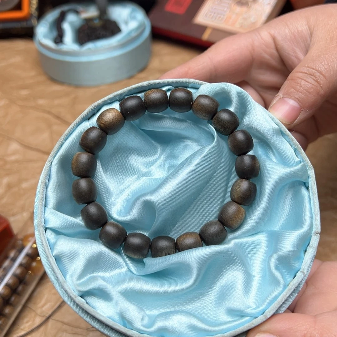 大叶紫檀（黑酸枝木类）