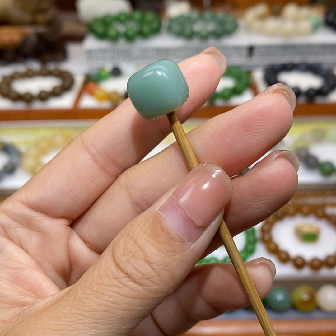 和田玉吊坠(不含链)未镶嵌小*牛