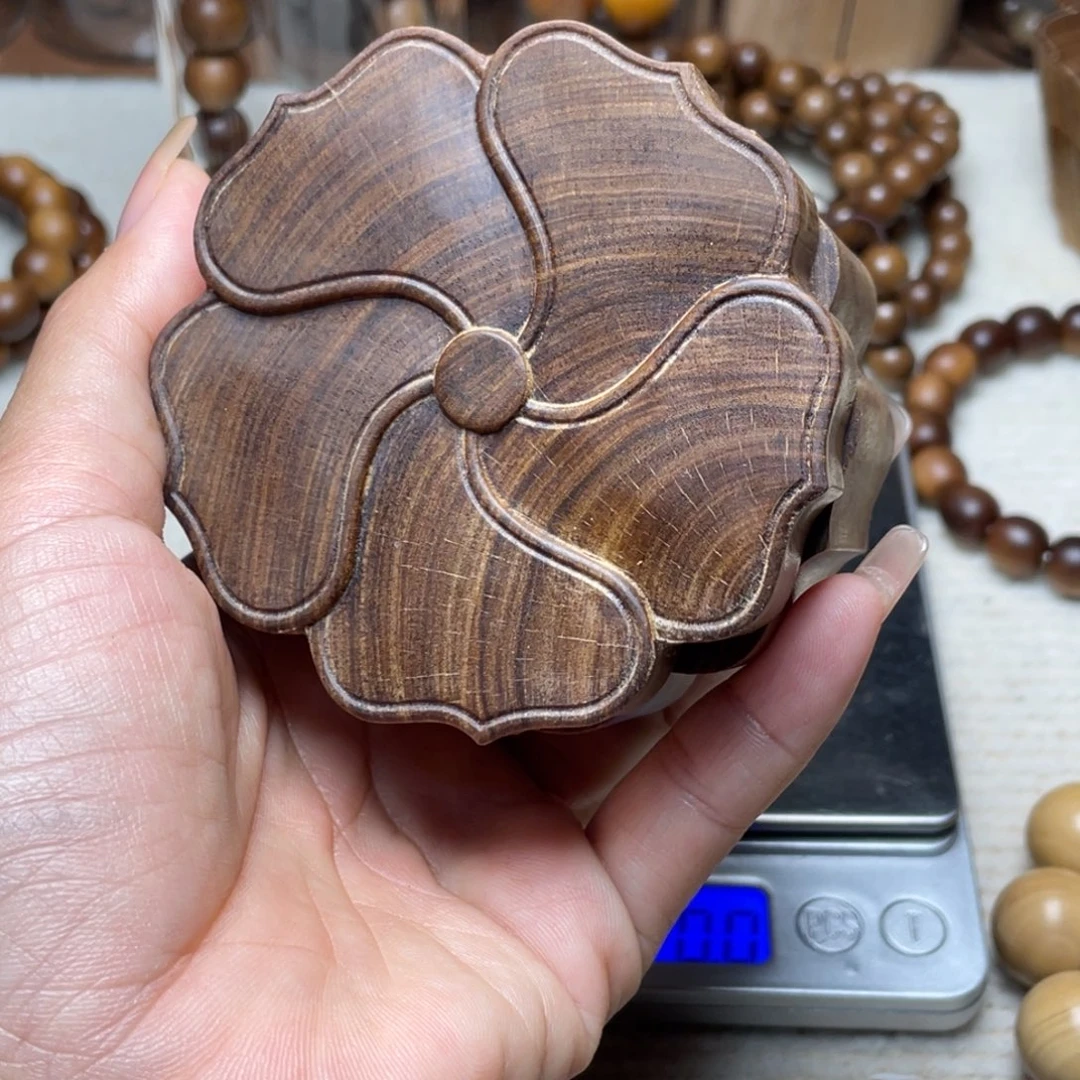 檀香木把件印度老山檀香莲花盒子