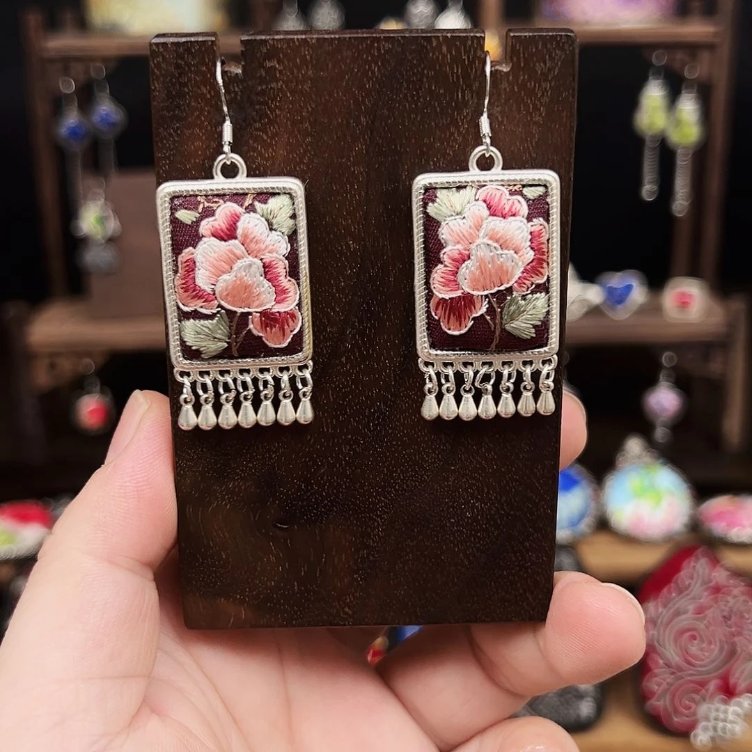 黄铜925银布艺手工刺绣