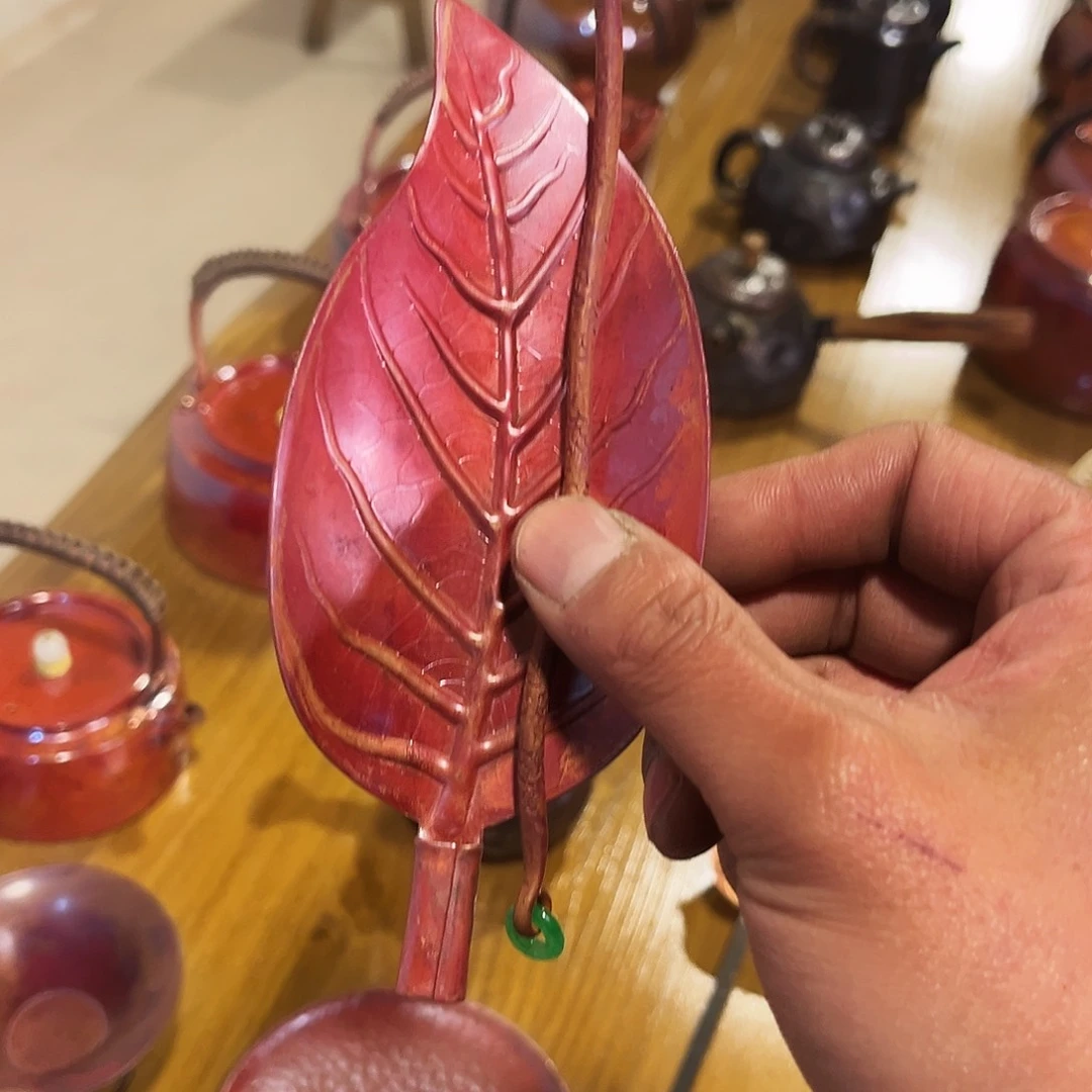 手工锻打工艺树叶茶则