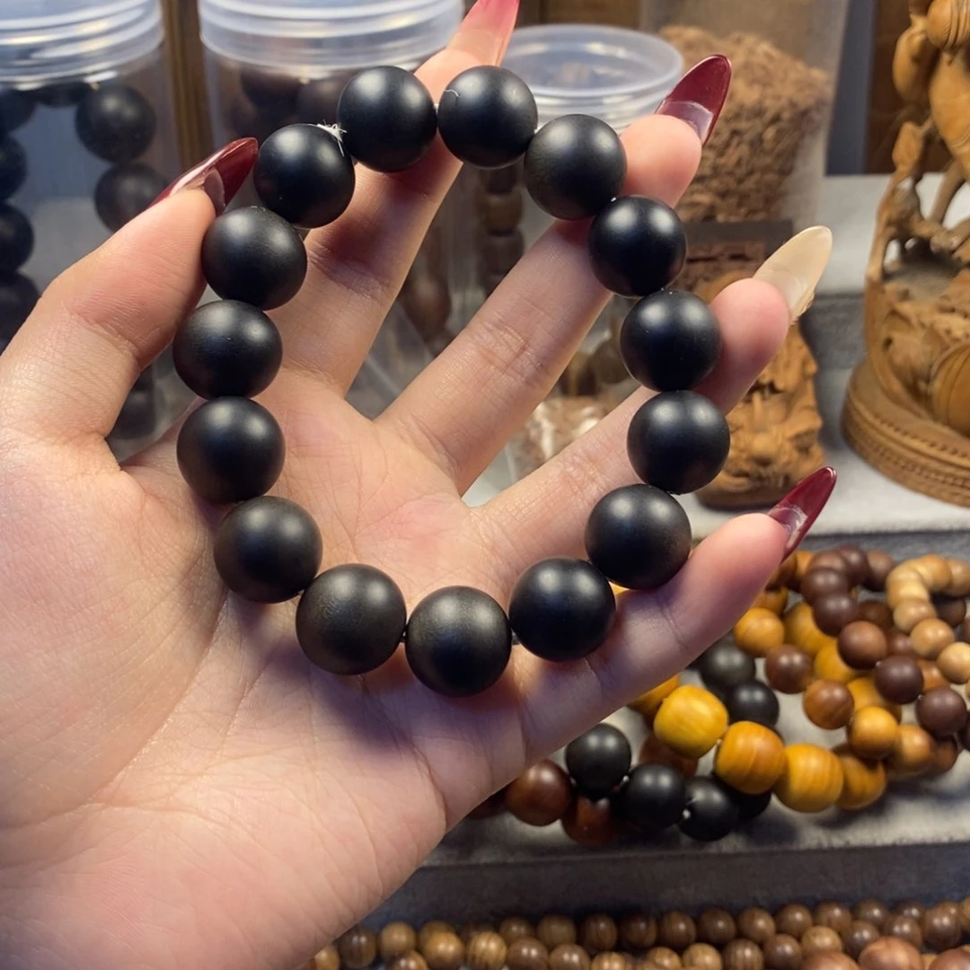 檀香木手串/手链?*劳1.5奶香阴沉