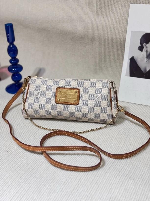 95新 LouisVuitton/路易威登 白棋盘格eva链条包 经典百搭12301
