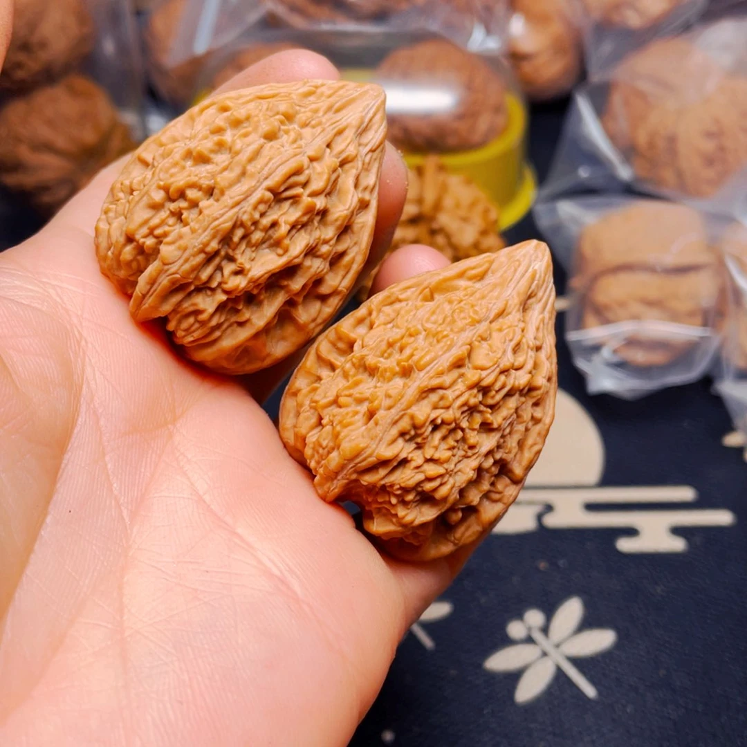 吊坠文玩核桃斯**姆塔尖一对