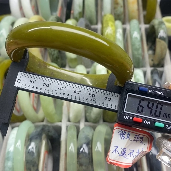 蛇纹石玉手镯10未镶嵌