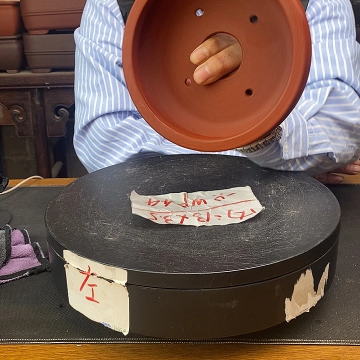 紫砂花盆货号一只WP44