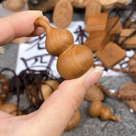 檀香木吊坠老山檀香葫芦吊坠