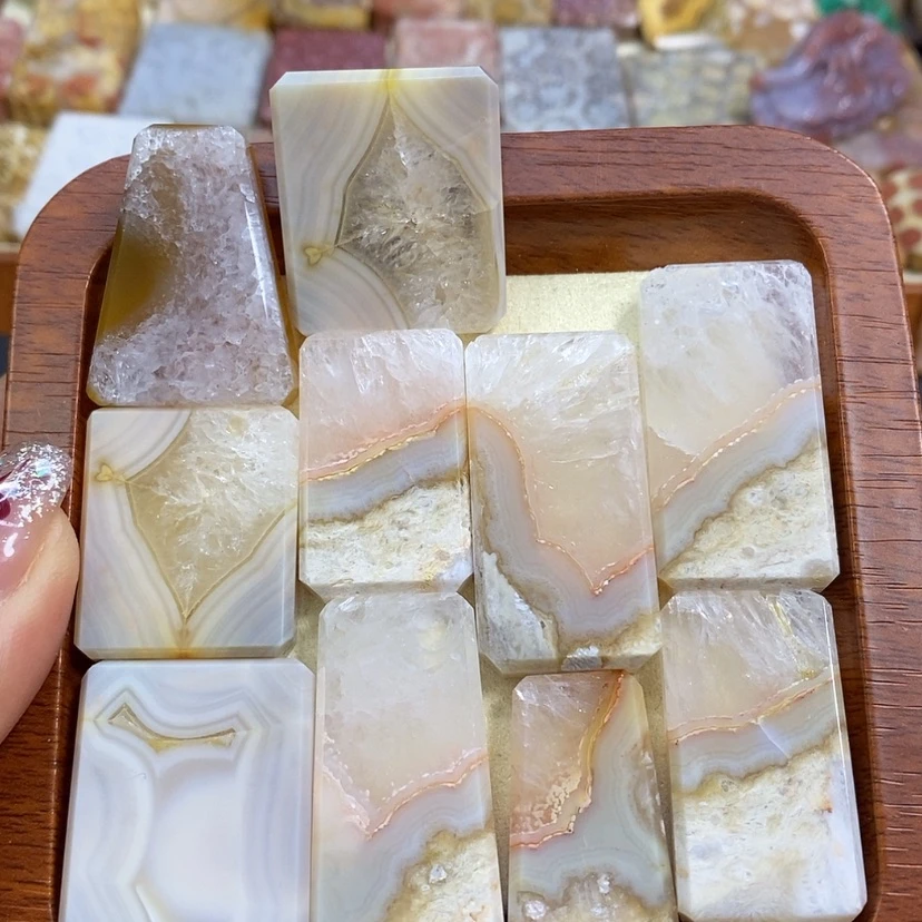 【闪购商品】硅化珊瑚（珊瑚玉）颈饰未镶嵌k 1