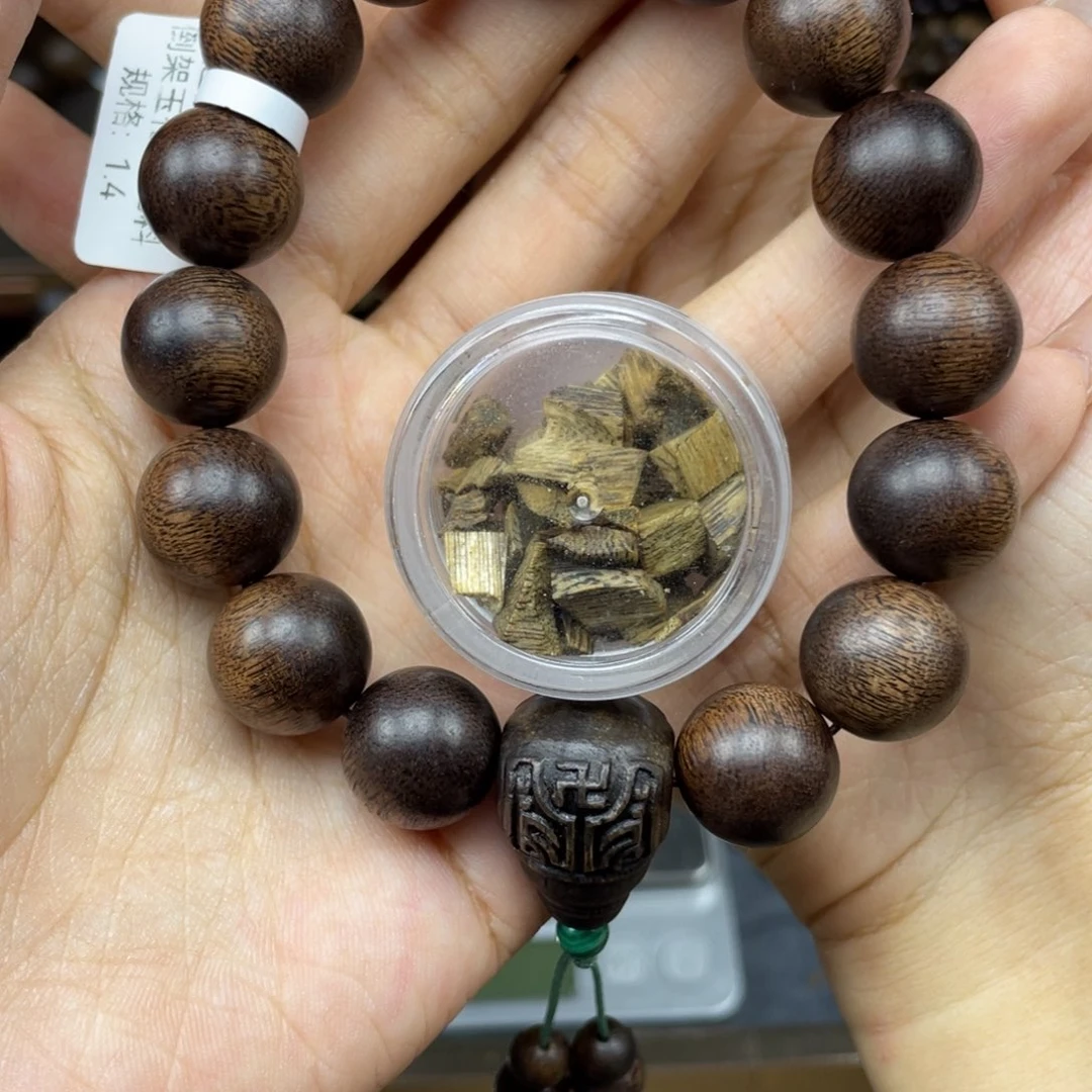 【闪购商品】沉香碎屑沉香沉香+越南富国岛倒架玉化留疤1.4