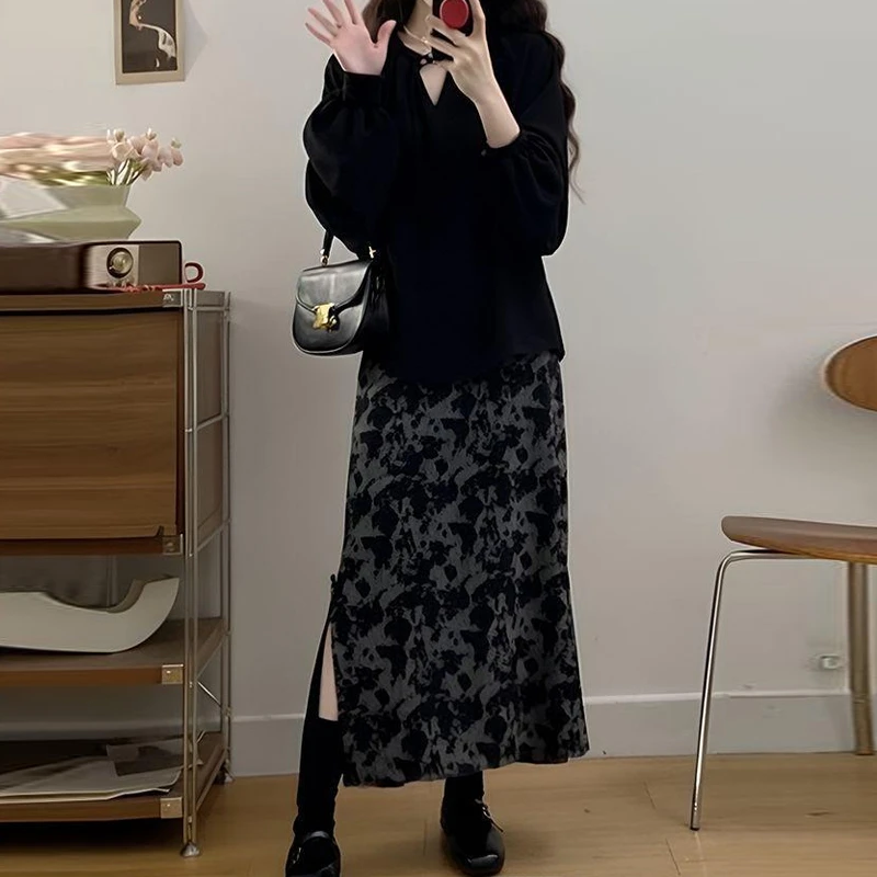 中秋秋季搭配一整套遮肉宽松镂空休闲衬衫高腰碎花半身裙新中式套