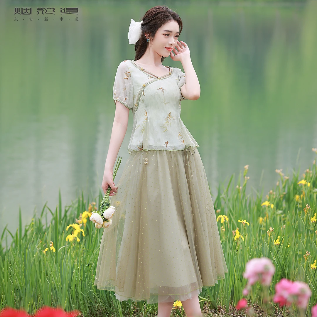 烟花烫国风气质套装女 2025夏季新款草绿色衬衫半身裙 风白白风