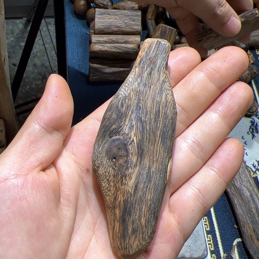 吊坠沉香绿棋虫漏20克