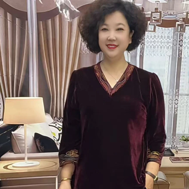 秋季新款九分袖V领薄款显瘦中老年女装洋气妈妈弹力上衣