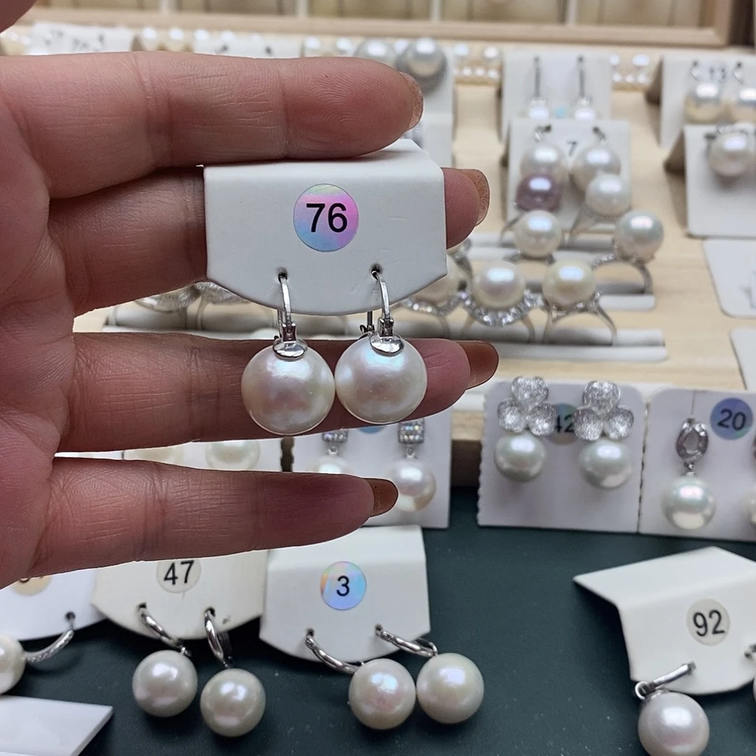 L****颈饰银S925镶嵌淡水珍珠