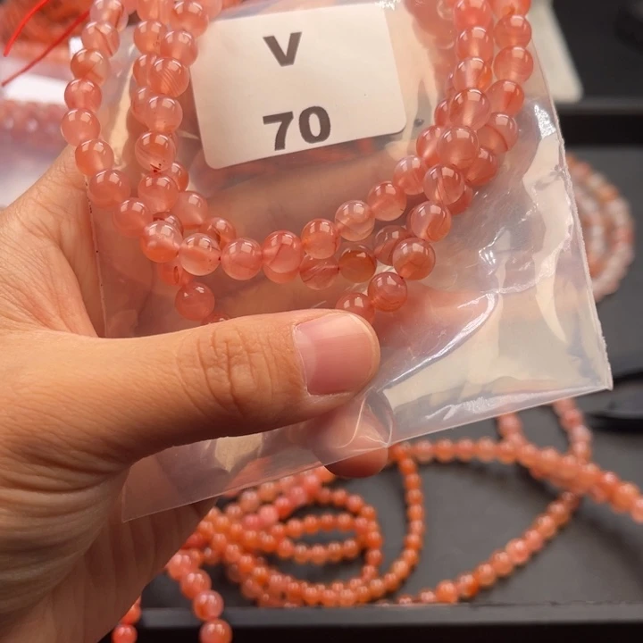 南红玛瑙未镶嵌多样性发货默认微瑕称重7mm