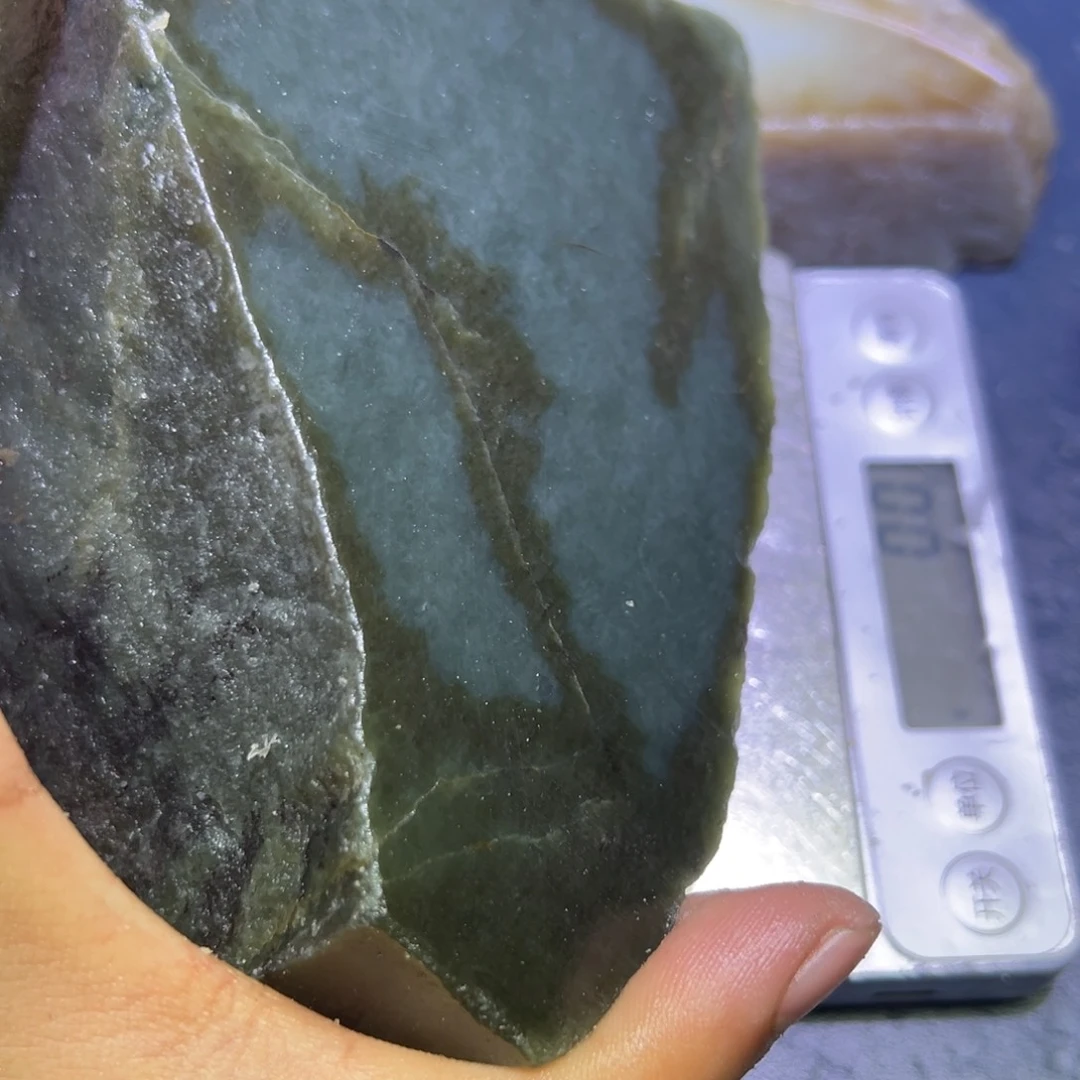 和田玉（糖玉）未镶嵌珠宝半成品