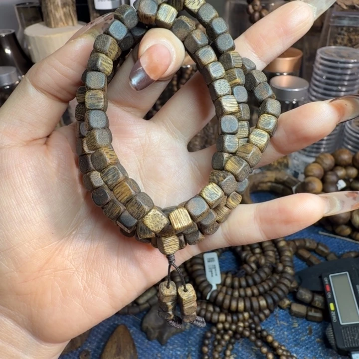 ****可沉香沉香碎屑海南老白奇05方糖板头多圈