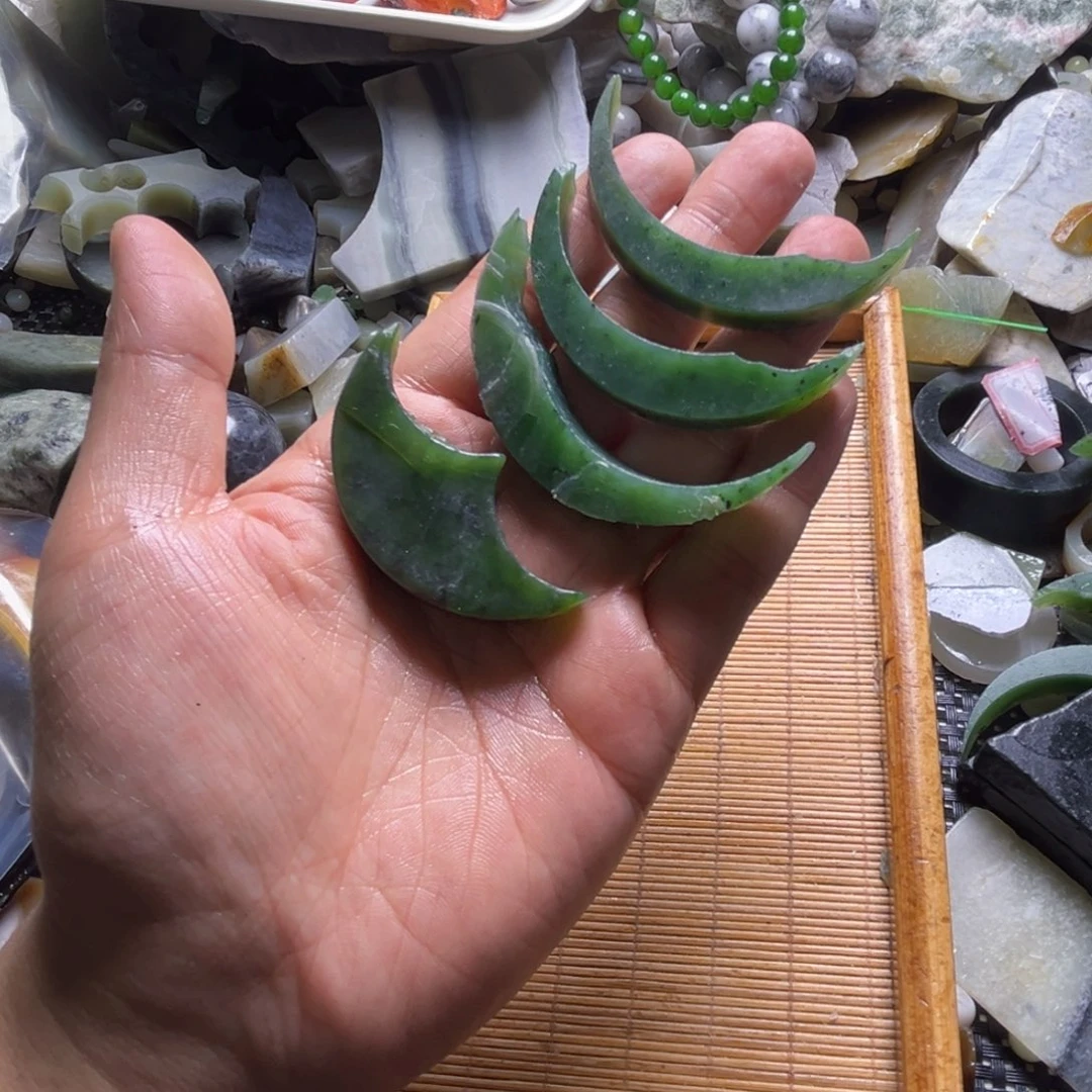 和田玉（糖玉）未镶嵌挂件