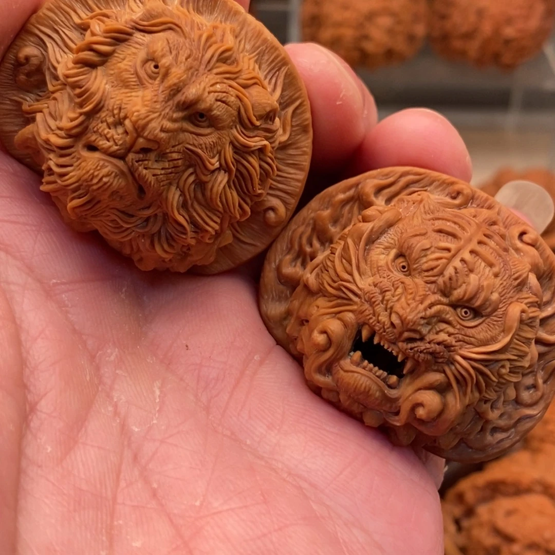 登***灯核桃手串/手链狮虎白狮子