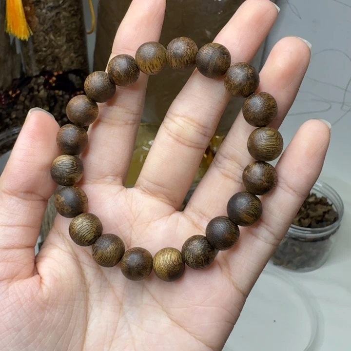 兄***孔扇子奇楠沉香手串圆珠