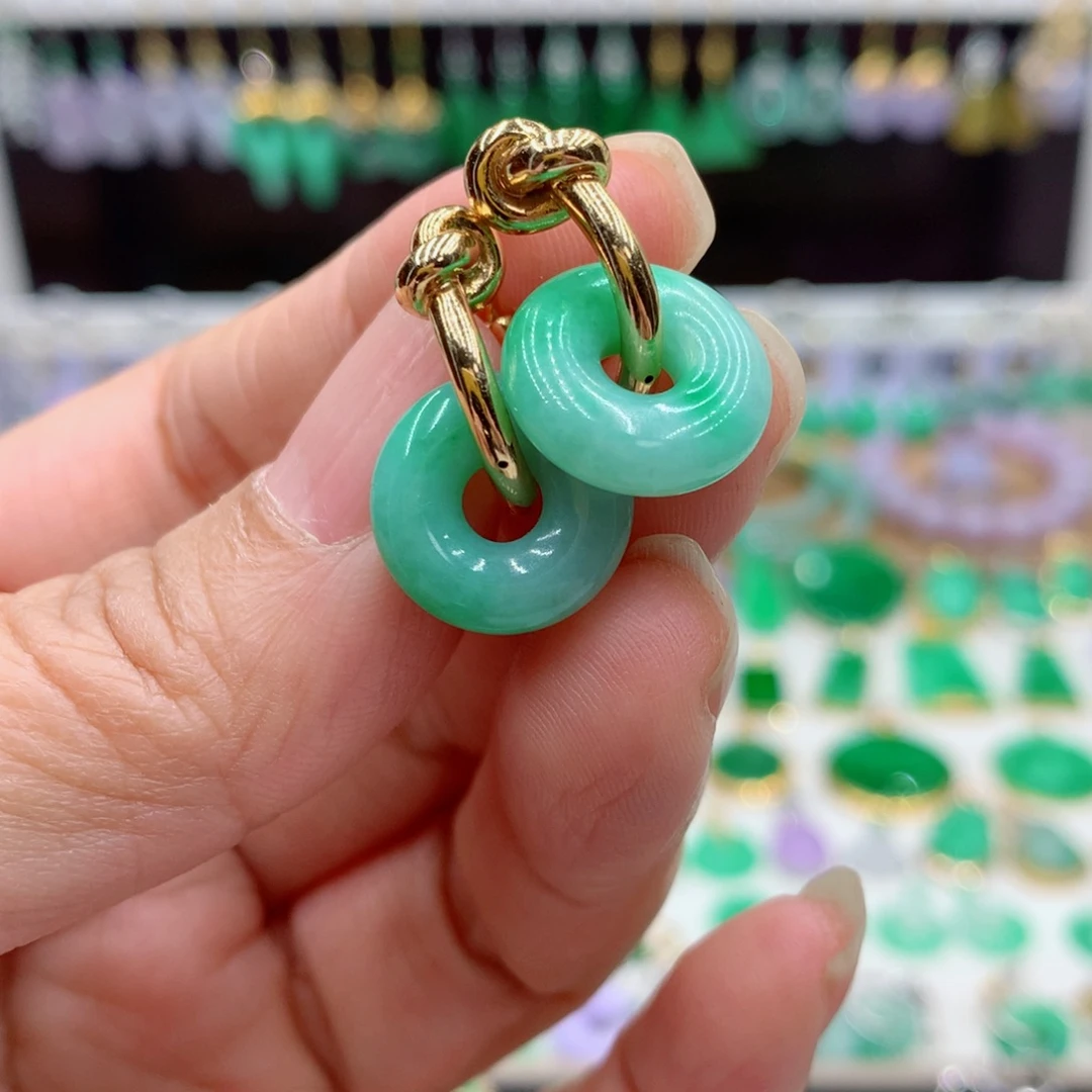 翡翠18K金镶嵌耳饰