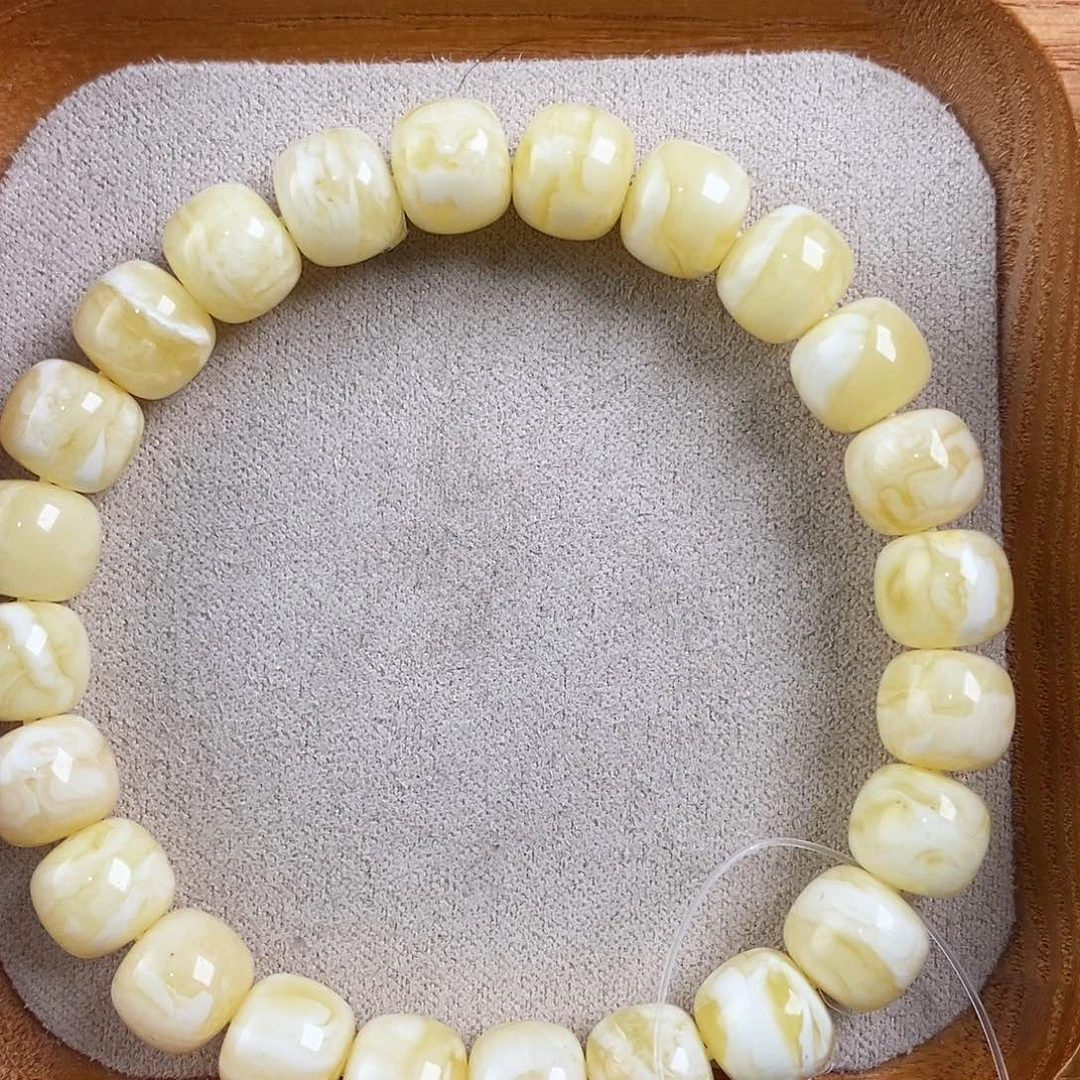 蜜蜡珠宝奇石未镶嵌