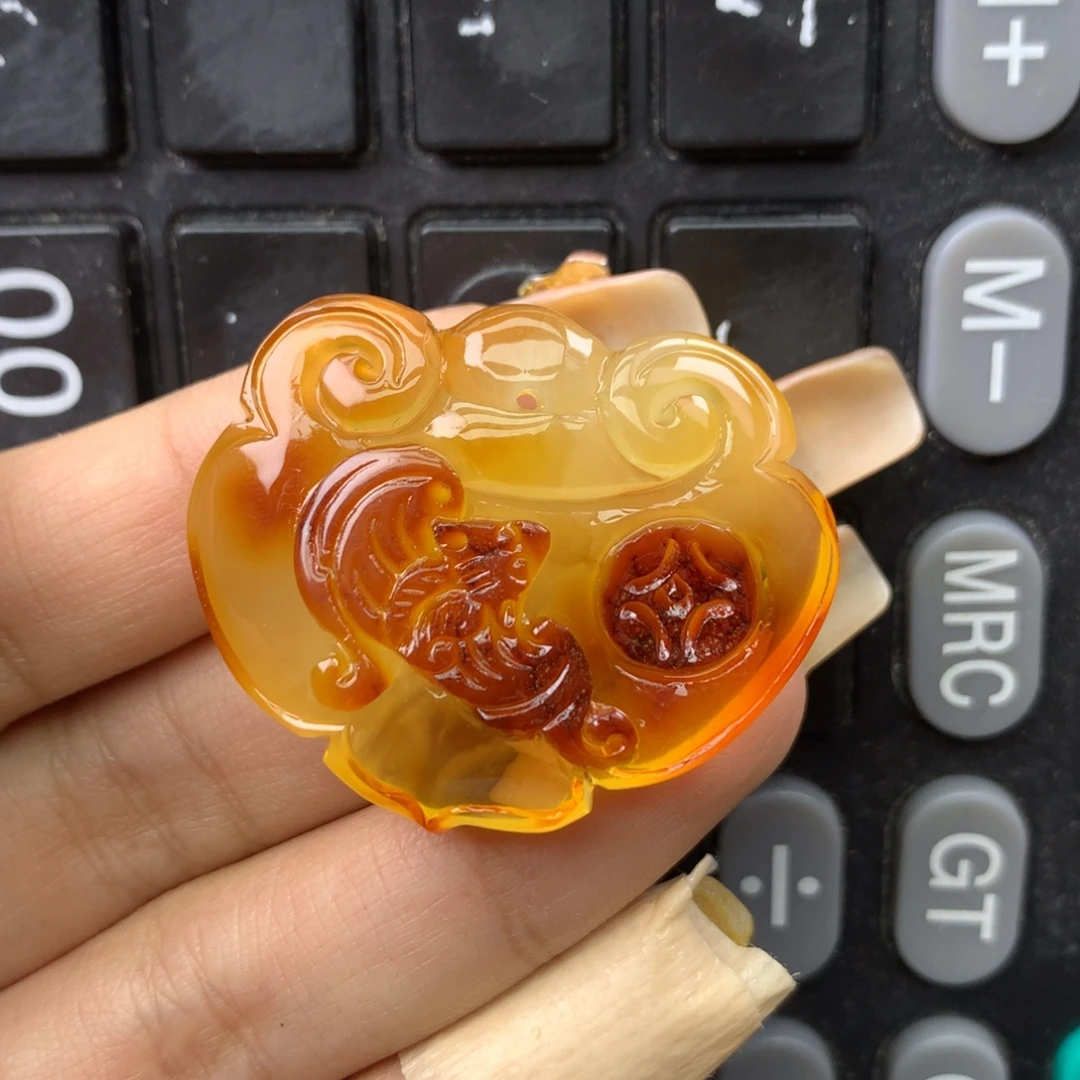 琥珀未镶嵌珠宝奇石
