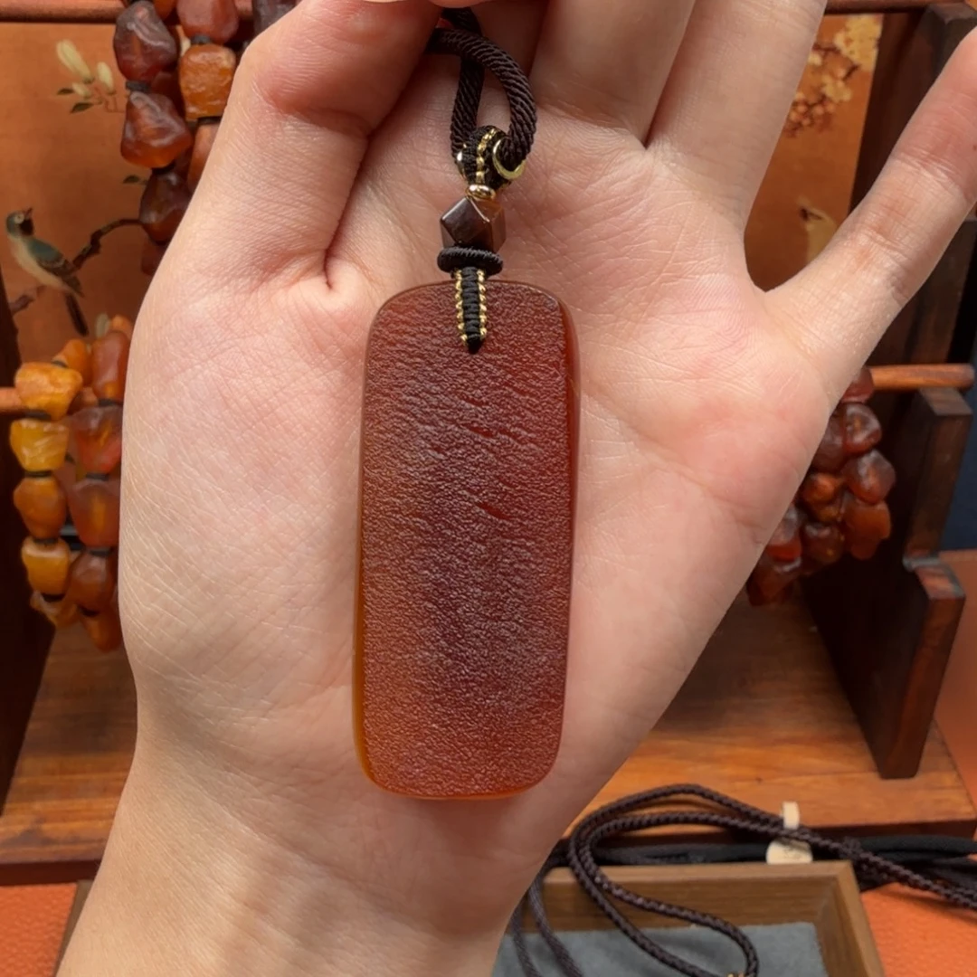 蜜蜡未镶嵌吊坠(赠链)